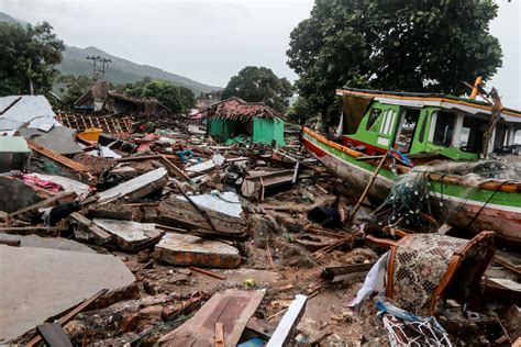 recent tsunami in indonesia